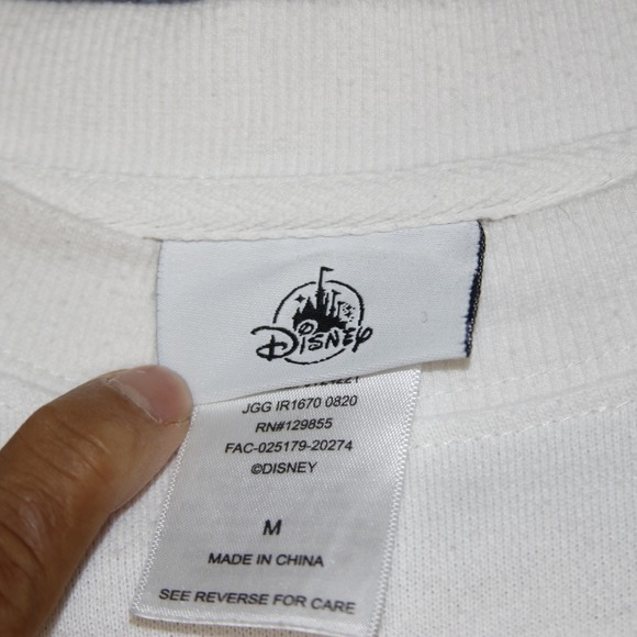 Disney White Sweatshirt Castles Graphic Crewneck Pullover Long Sleeve Womens M - Picture 5 of 7